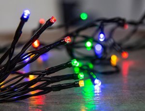 Reťaz MagicHome Vianoce Ceibo, 48 LED multicolor, 8 funkcií, časovač, 3xAA, exteriér, L-3,50 m