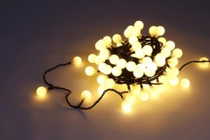 Reťaz MagicHome Vianoce Cherry Balls, 100 LED teplá biela, IP44, 8 funkcií, L-9,90 m